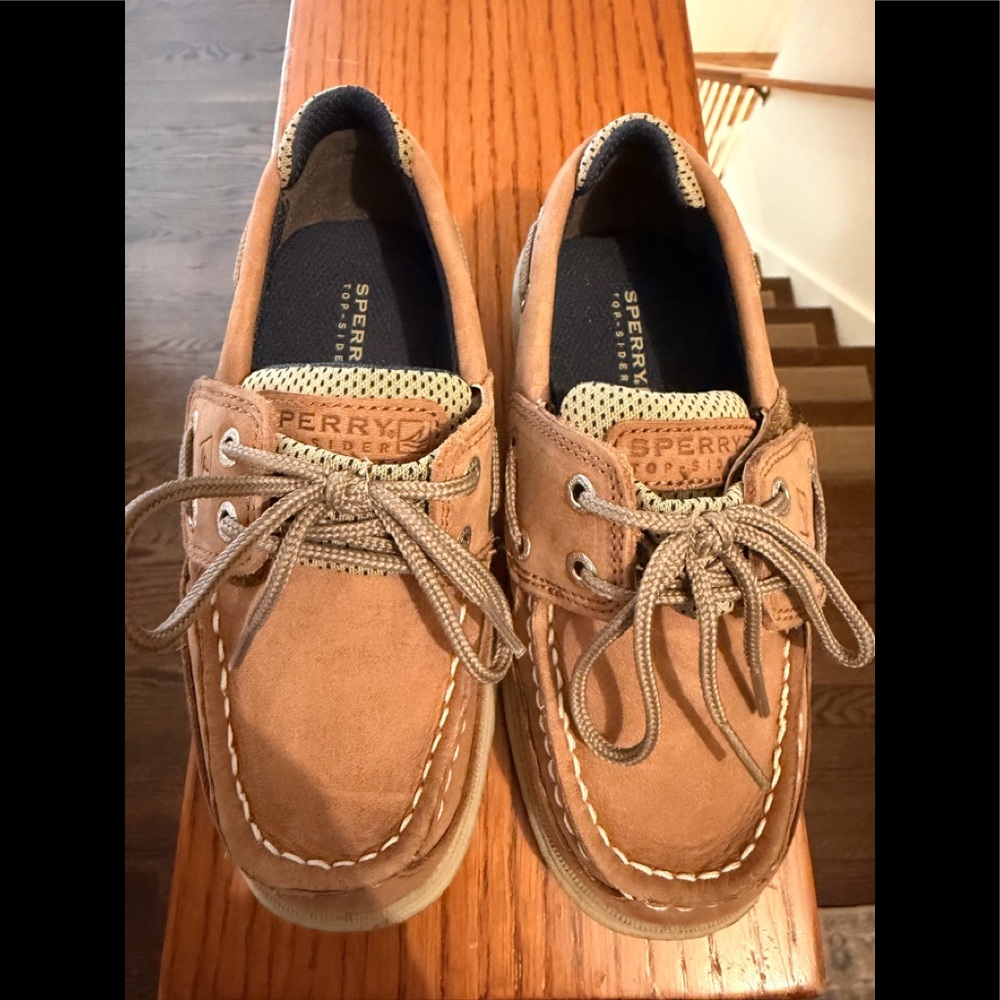 Kids sperry size 11